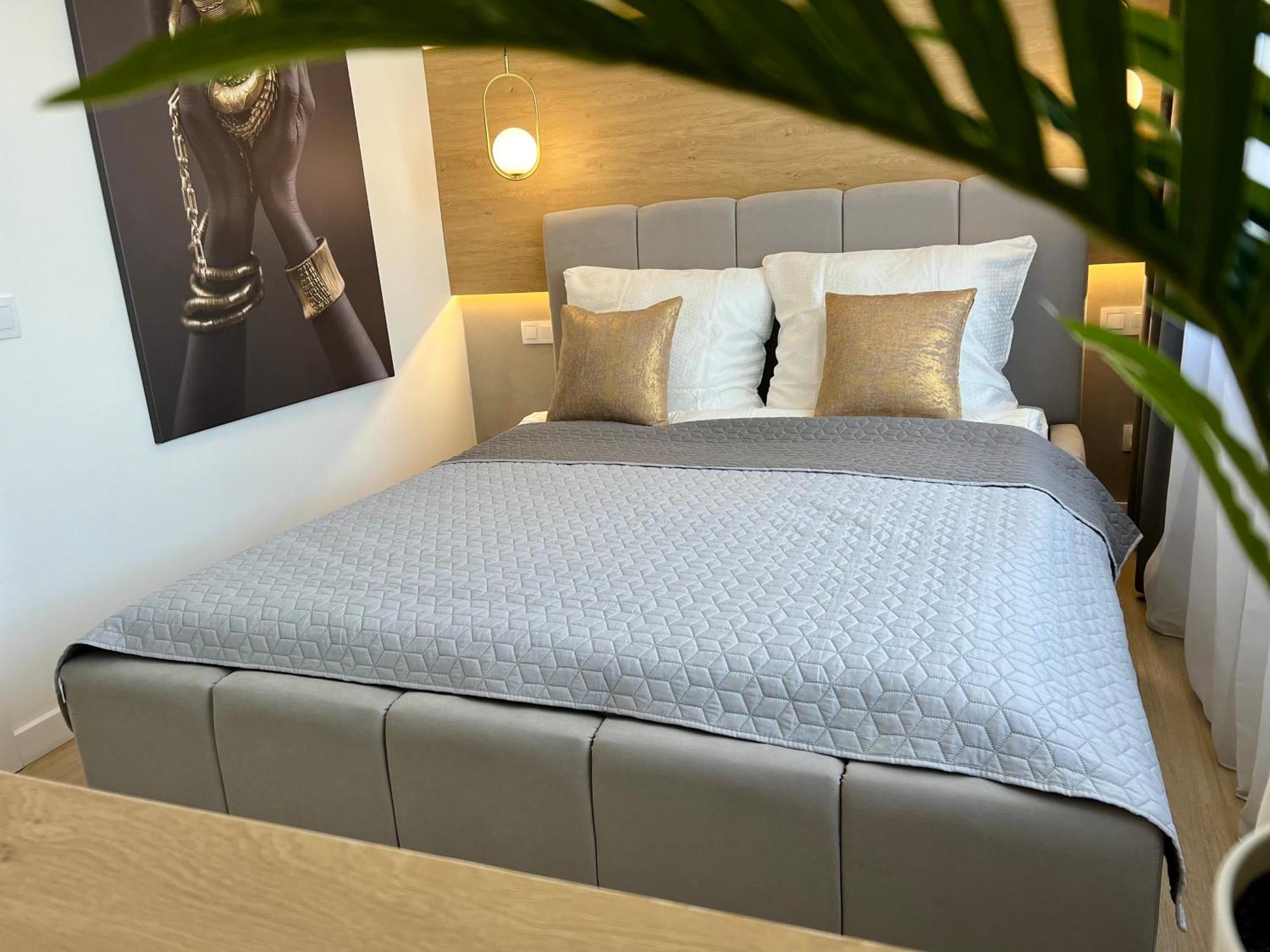 M&S Lux Apartments Kochanowskiego 우치 외부 사진